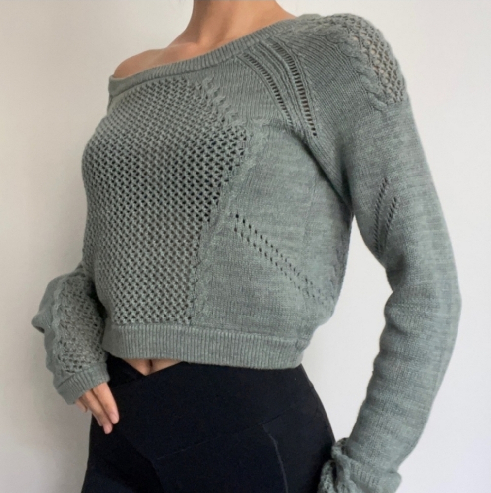 Lululemon Be Present Blue Gray Ribbed Knit Pullover Sweater